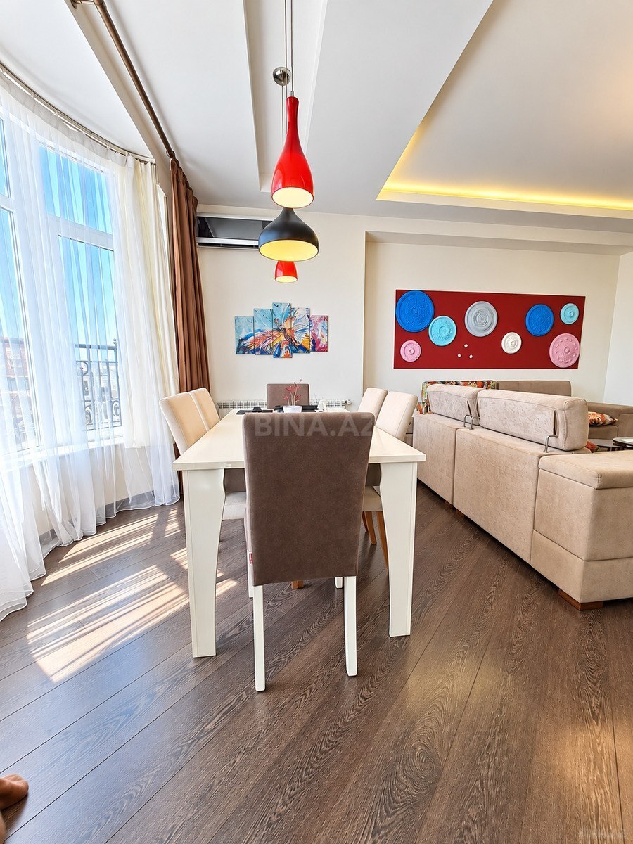 3 otaqlı Yeni tikili, 8 Noyabr m., Bakı