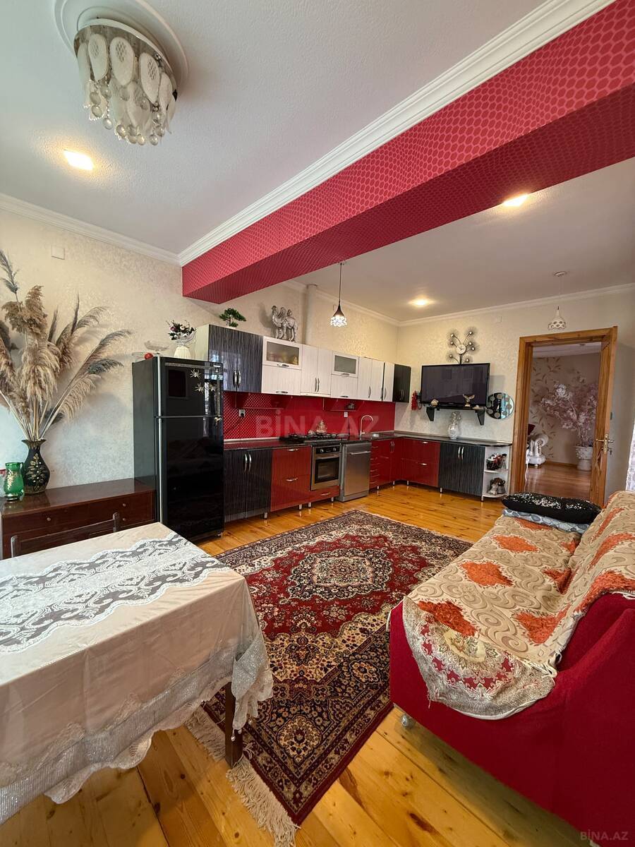 4 otaqlı Həyət evi/Bağ evi, Gəncə