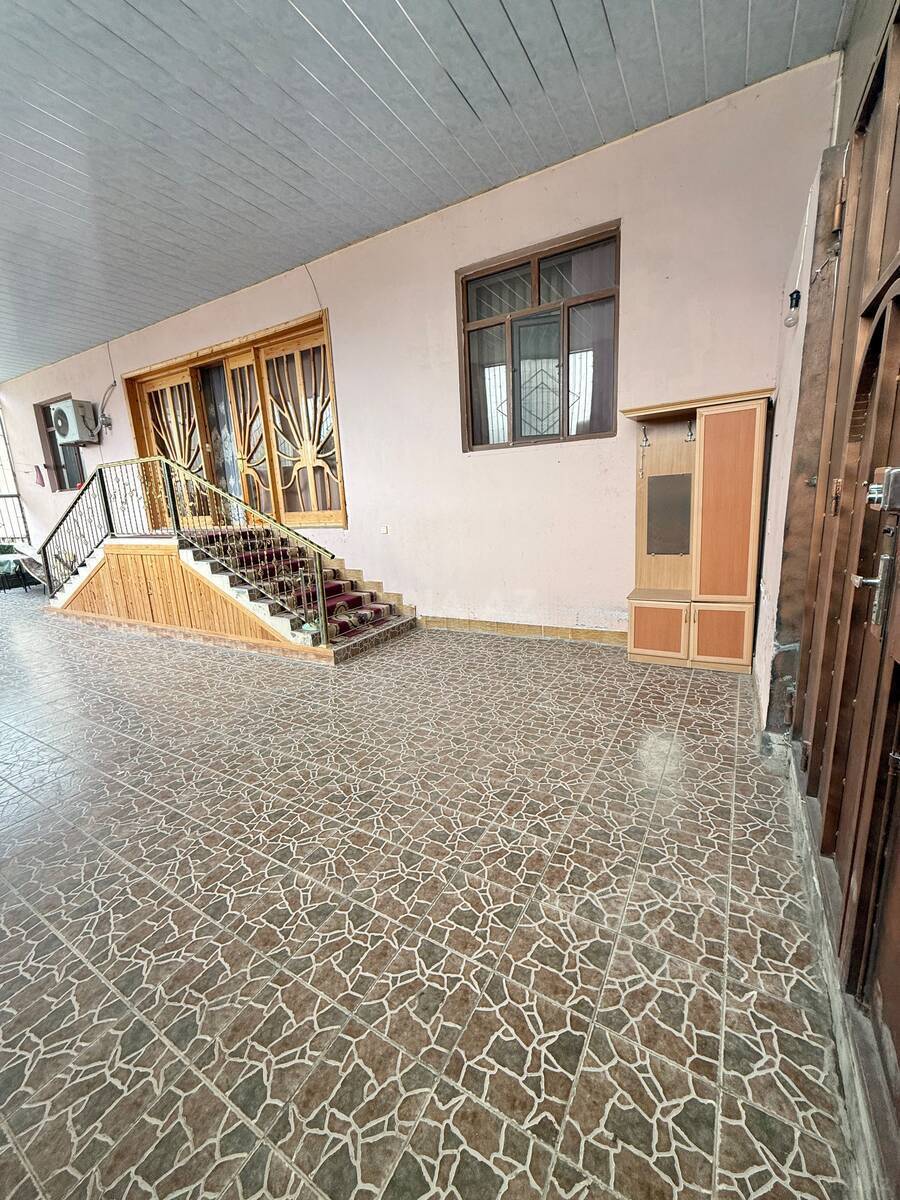 4 otaqlı Həyət evi/Bağ evi, Gəncə