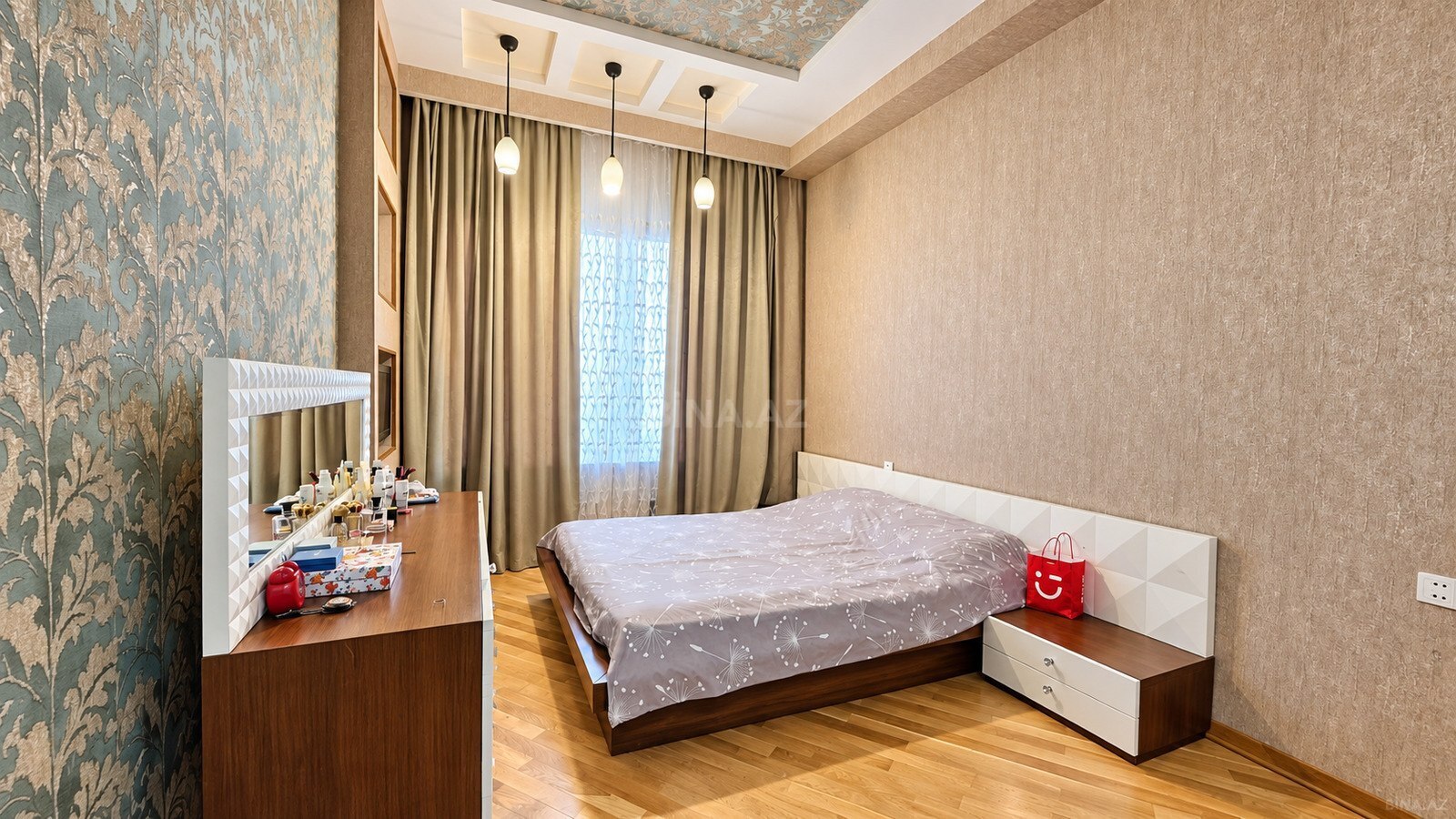 3 otaqlı Yeni tikili, 8 Noyabr m., Bakı
