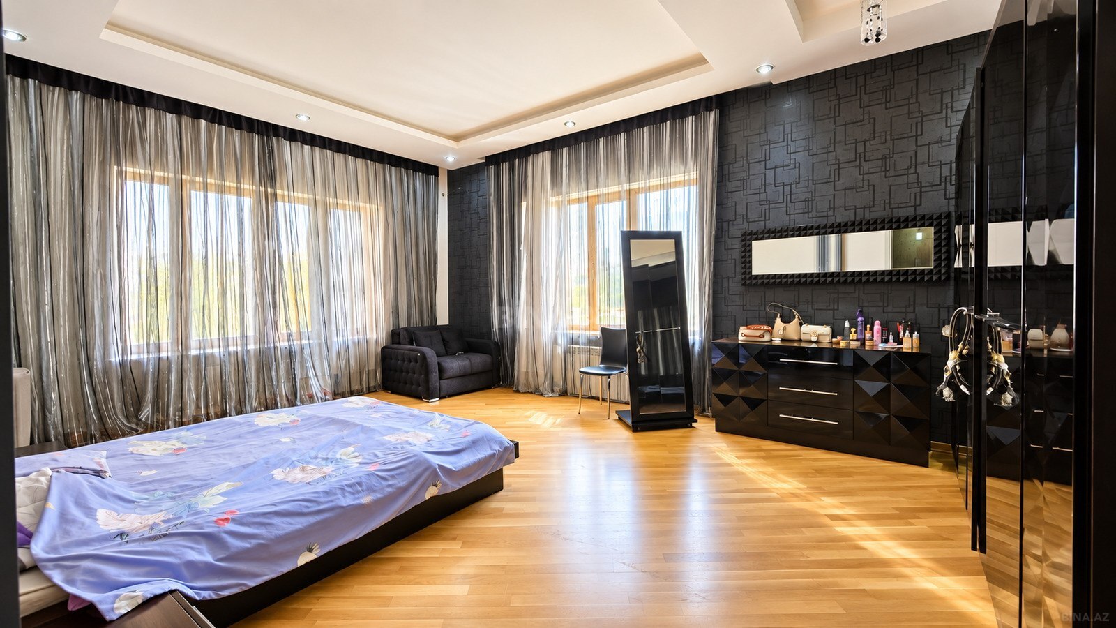 3 otaqlı Yeni tikili, 8 Noyabr m., Bakı