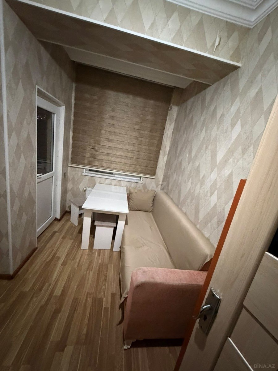3 otaqlı Yeni tikili, Xırdalan
