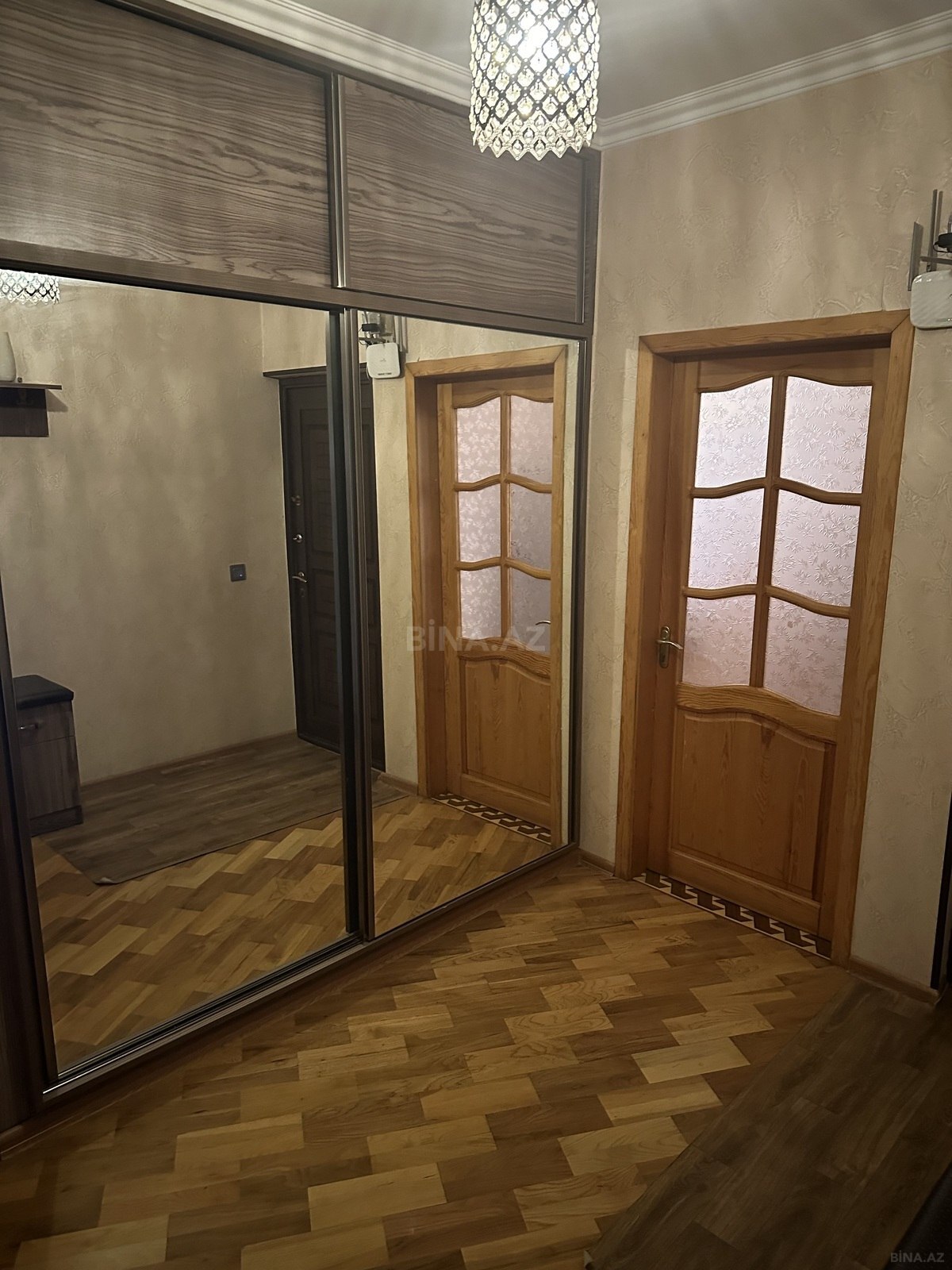 4 otaqlı Köhnə tikili, Yeni Günəşli q., Bakı