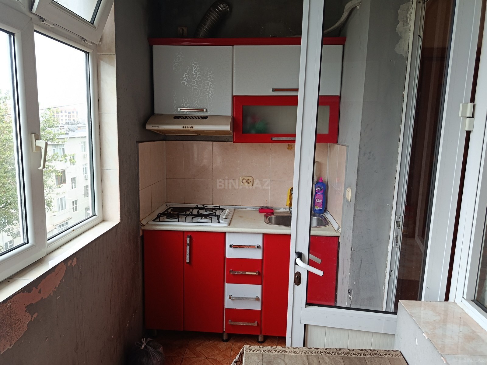 2 otaqlı Köhnə tikili, Memar Əcəmi m., Bakı