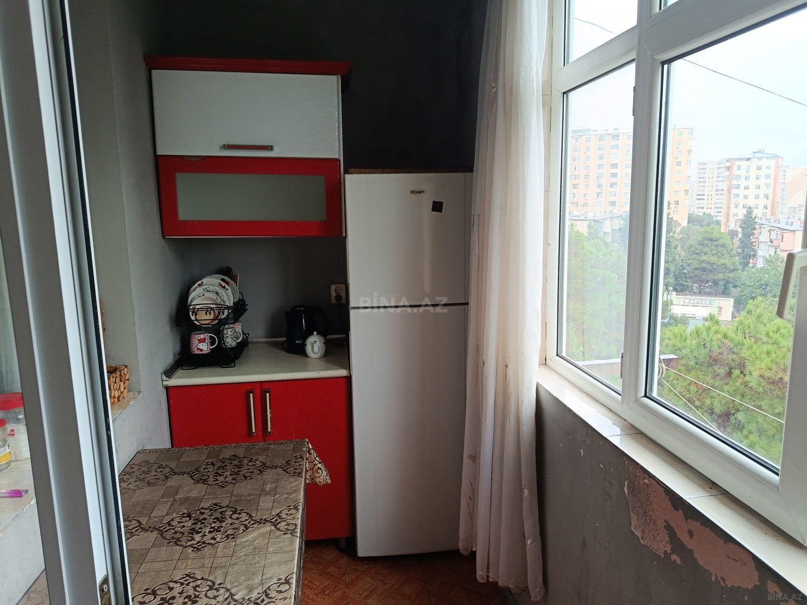 2 otaqlı Köhnə tikili, Memar Əcəmi m., Bakı
