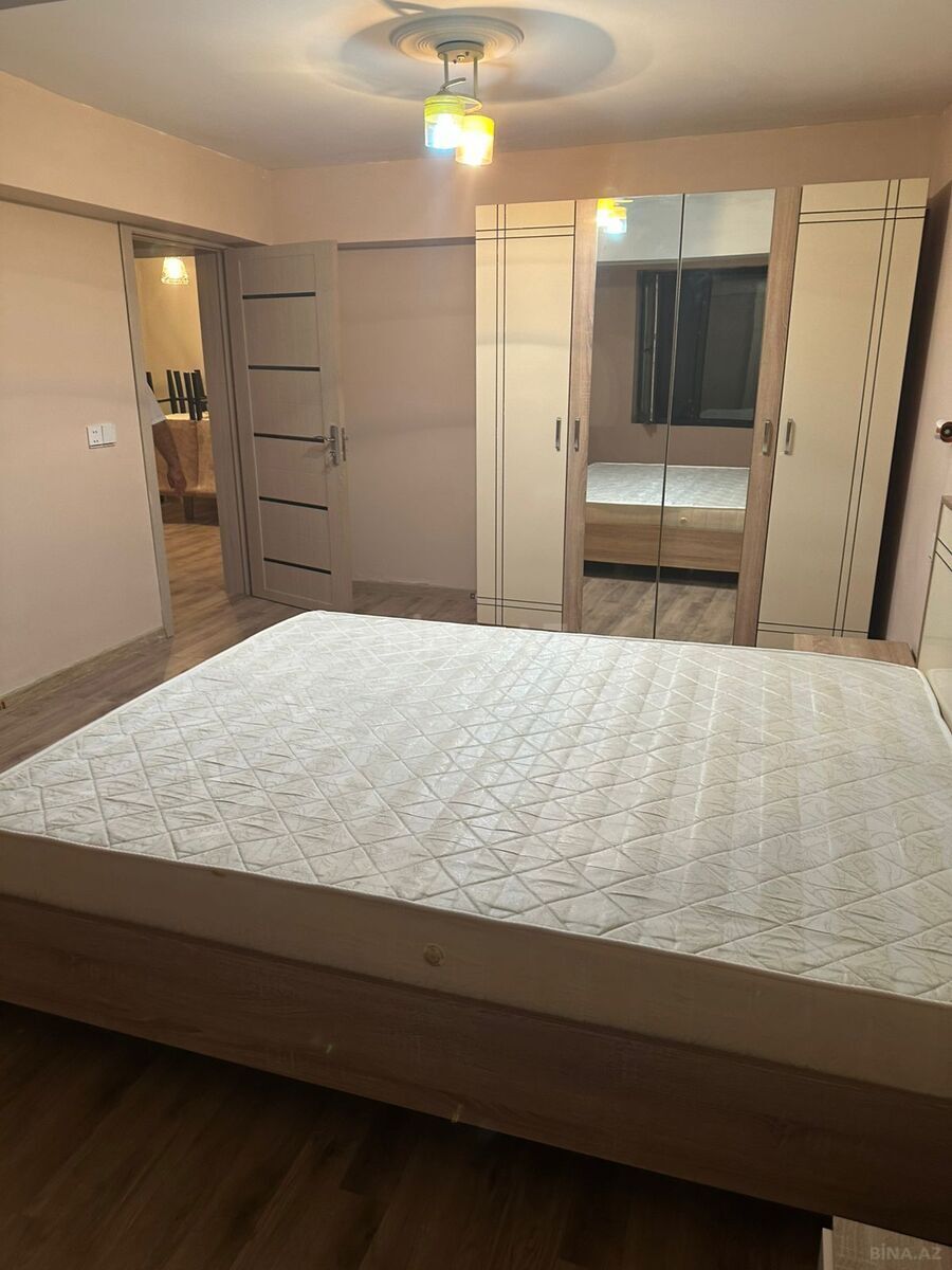 3 otaqlı Köhnə tikili, Əhmədli m., Bakı