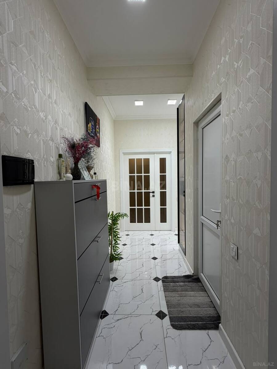 3 otaqlı Yeni tikili, Xırdalan