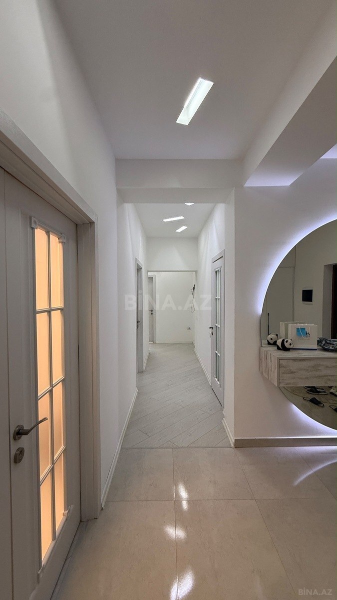 3 otaqlı Yeni tikili, İnşaatçılar m., Bakı