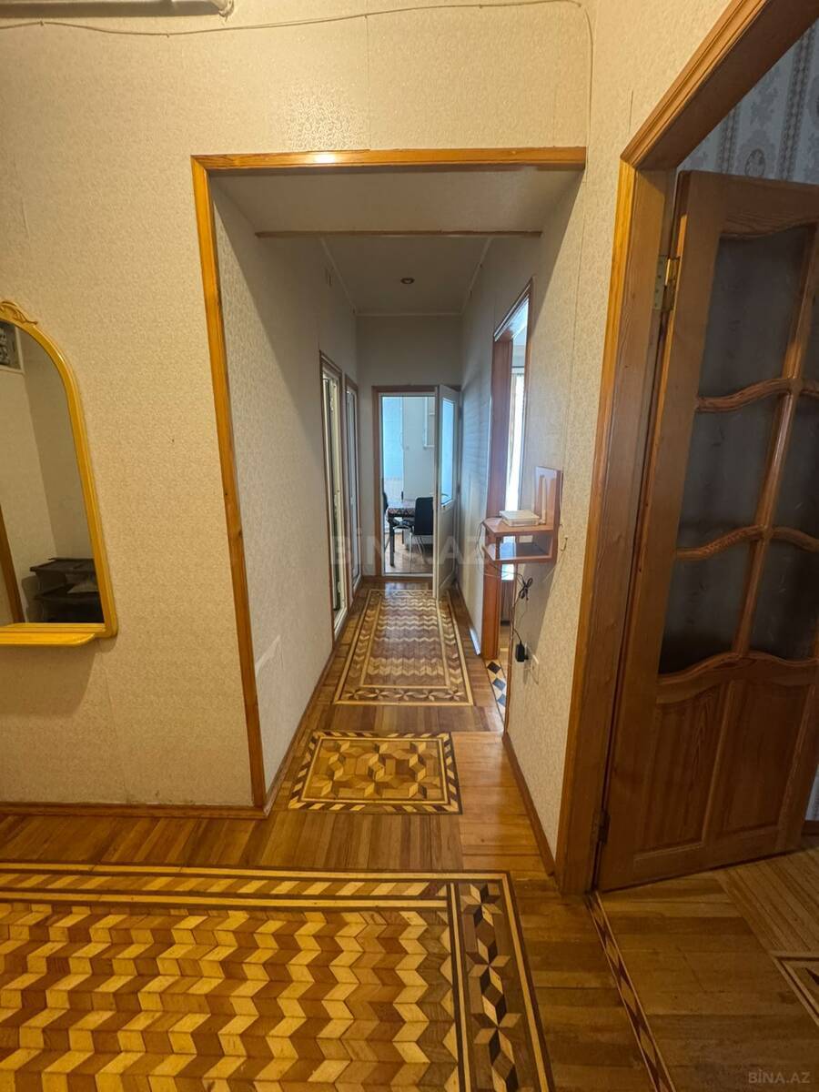 3 otaqlı Köhnə tikili, Şah İsmayıl Xətai m., Bakı