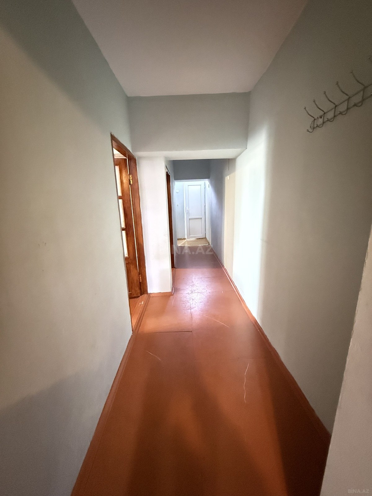 3 otaqlı Köhnə tikili, Xalqlar Dostluğu m., Bakı