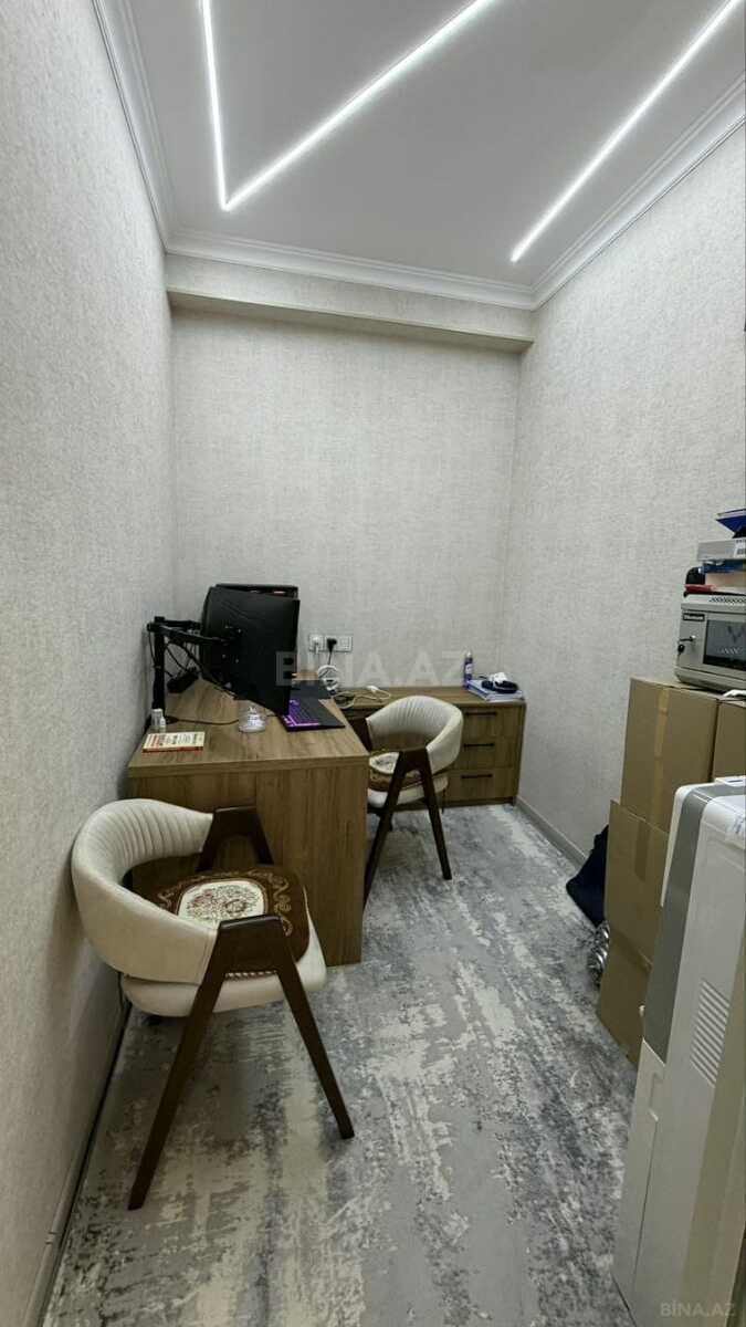 3 otaqlı Yeni tikili, Xırdalan