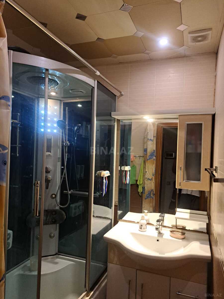 3 otaqlı Köhnə tikili, Həzi Aslanov m., Bakı
