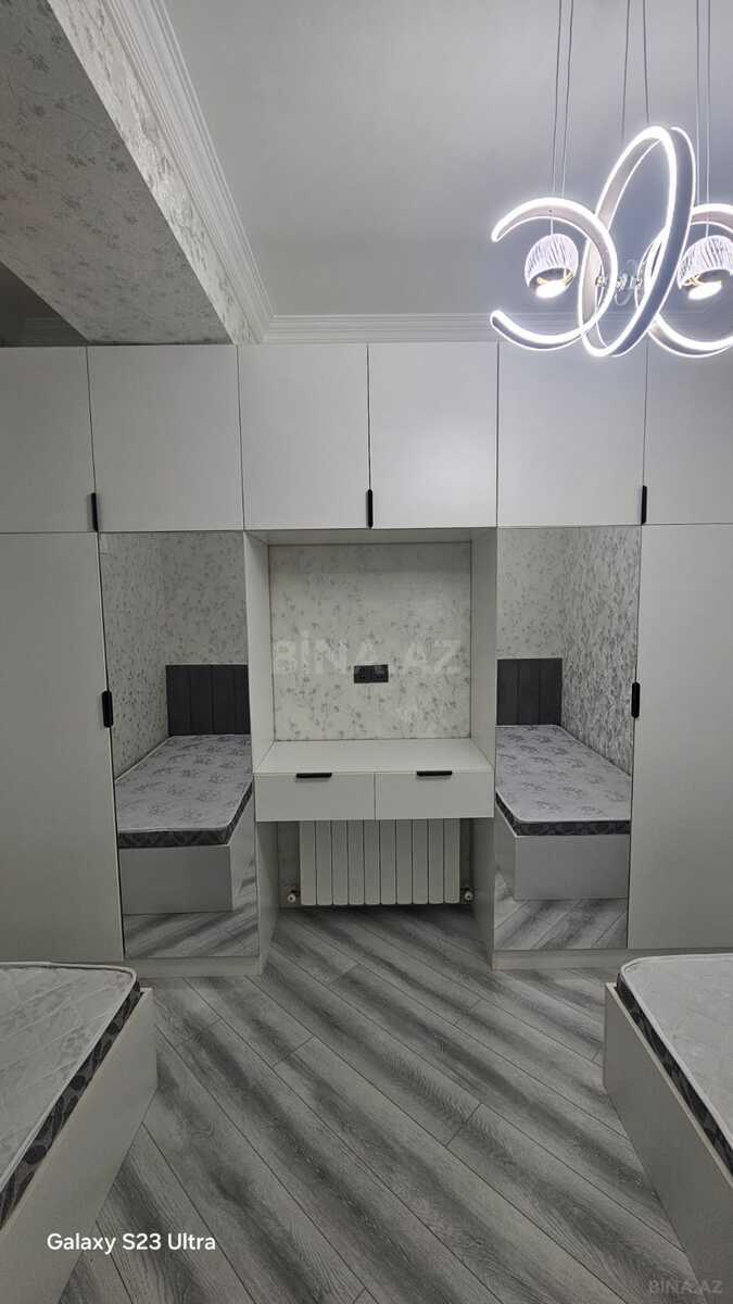 3 otaqlı Yeni tikili, Xırdalan