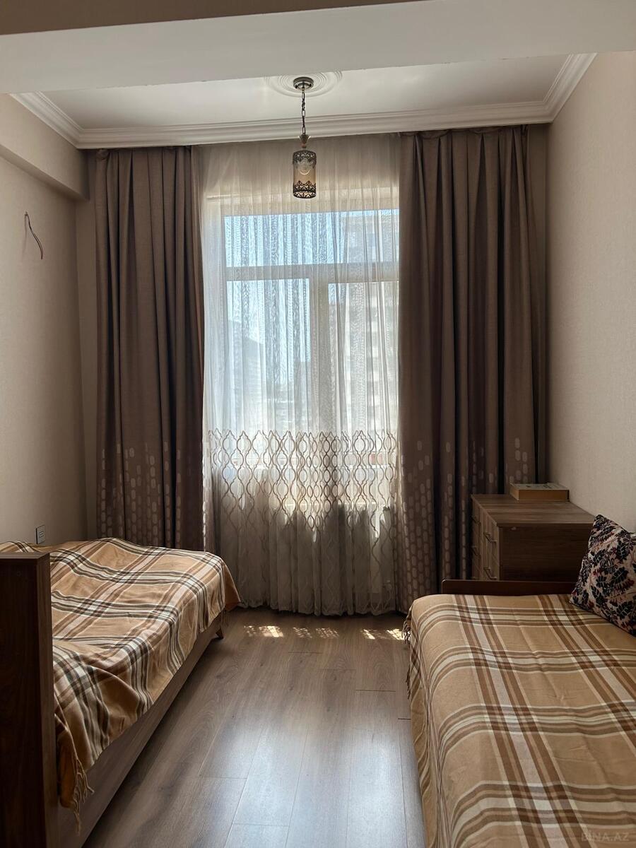 3 otaqlı Yeni tikili, İnşaatçılar m., Bakı