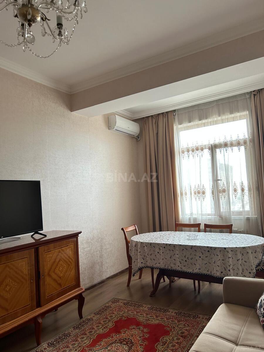 3 otaqlı Yeni tikili, İnşaatçılar m., Bakı