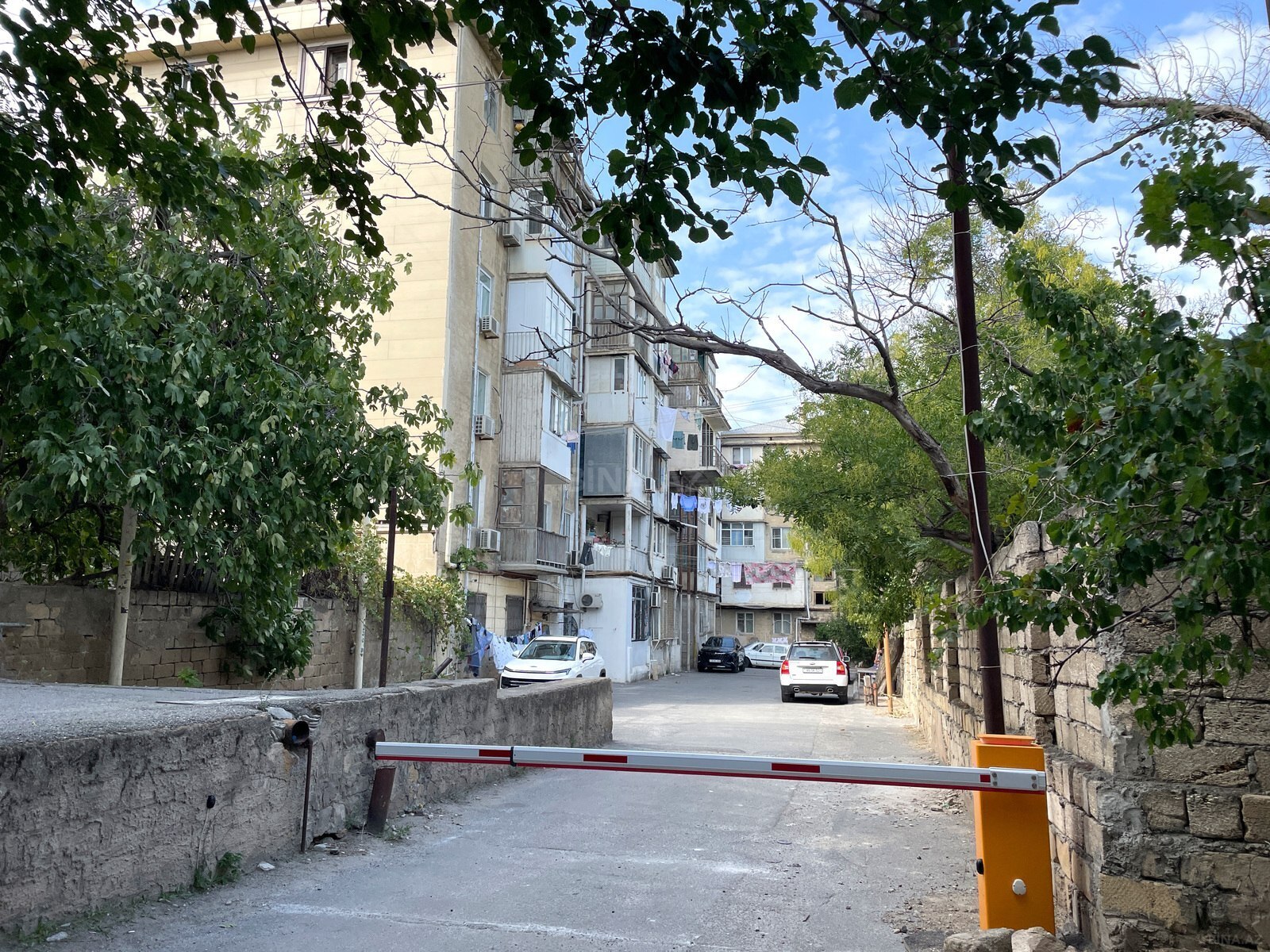 3 otaqlı Yeni tikili, Elmlər Akademiyası m., Bakı