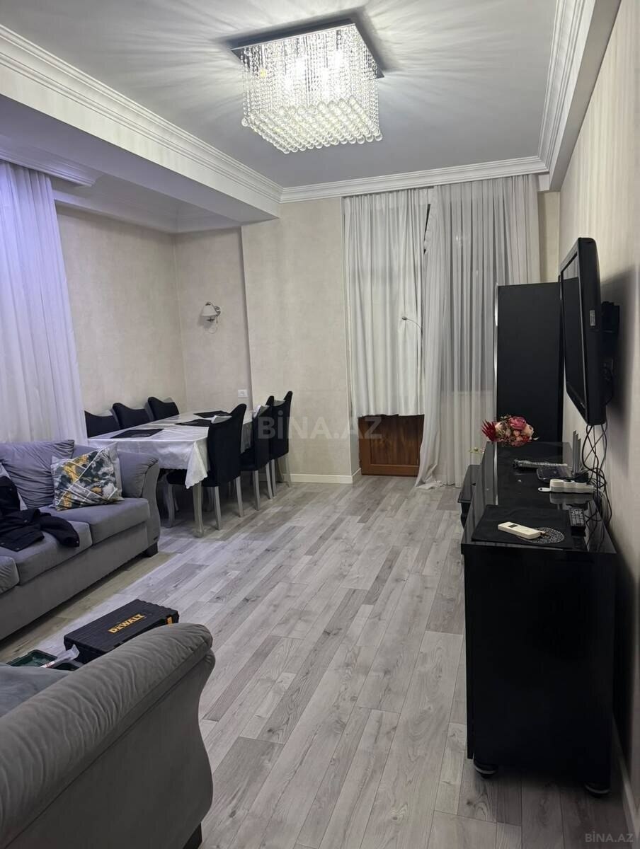 3 otaqlı Yeni tikili, İnşaatçılar m., Bakı