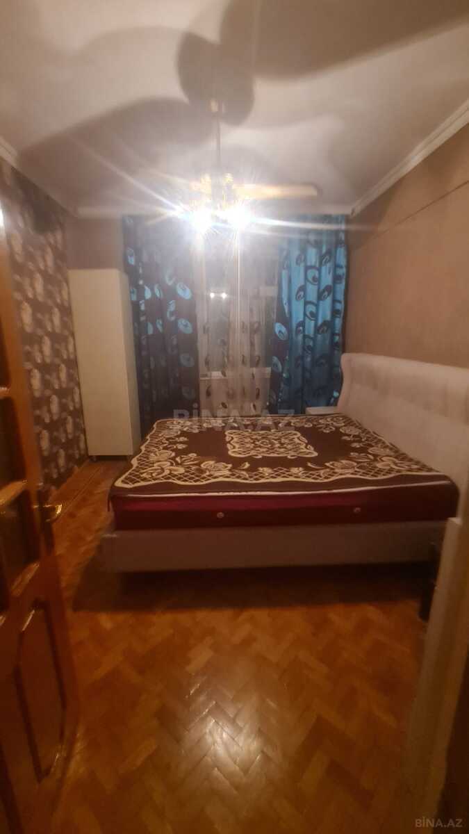 3 otaqlı Köhnə tikili, Şah İsmayıl Xətai m., Bakı