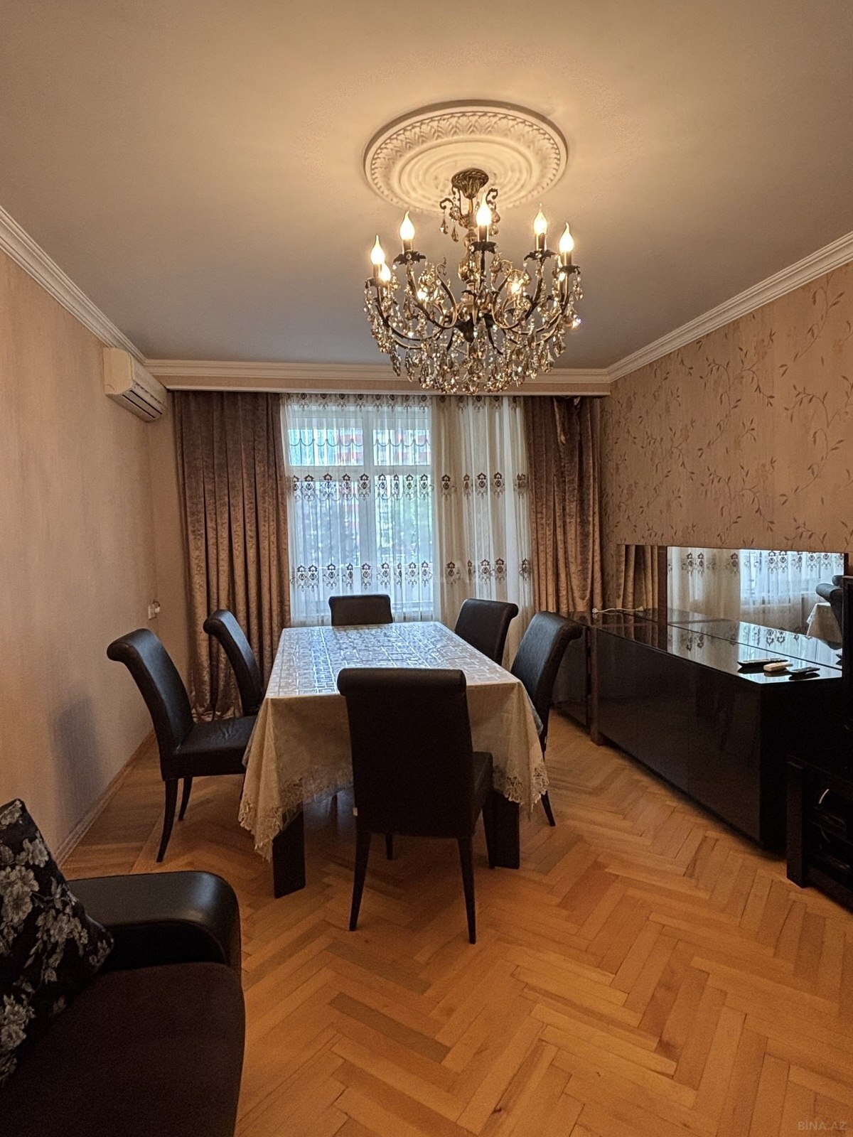 3 otaqlı Köhnə tikili, Neftçilər m., Bakı