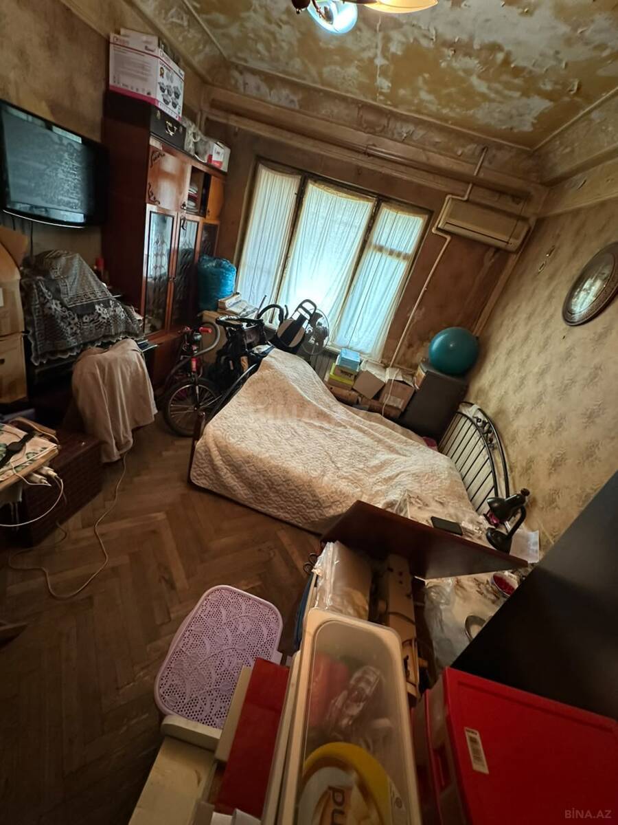 3 otaqlı Köhnə tikili, Neftçilər m., Bakı