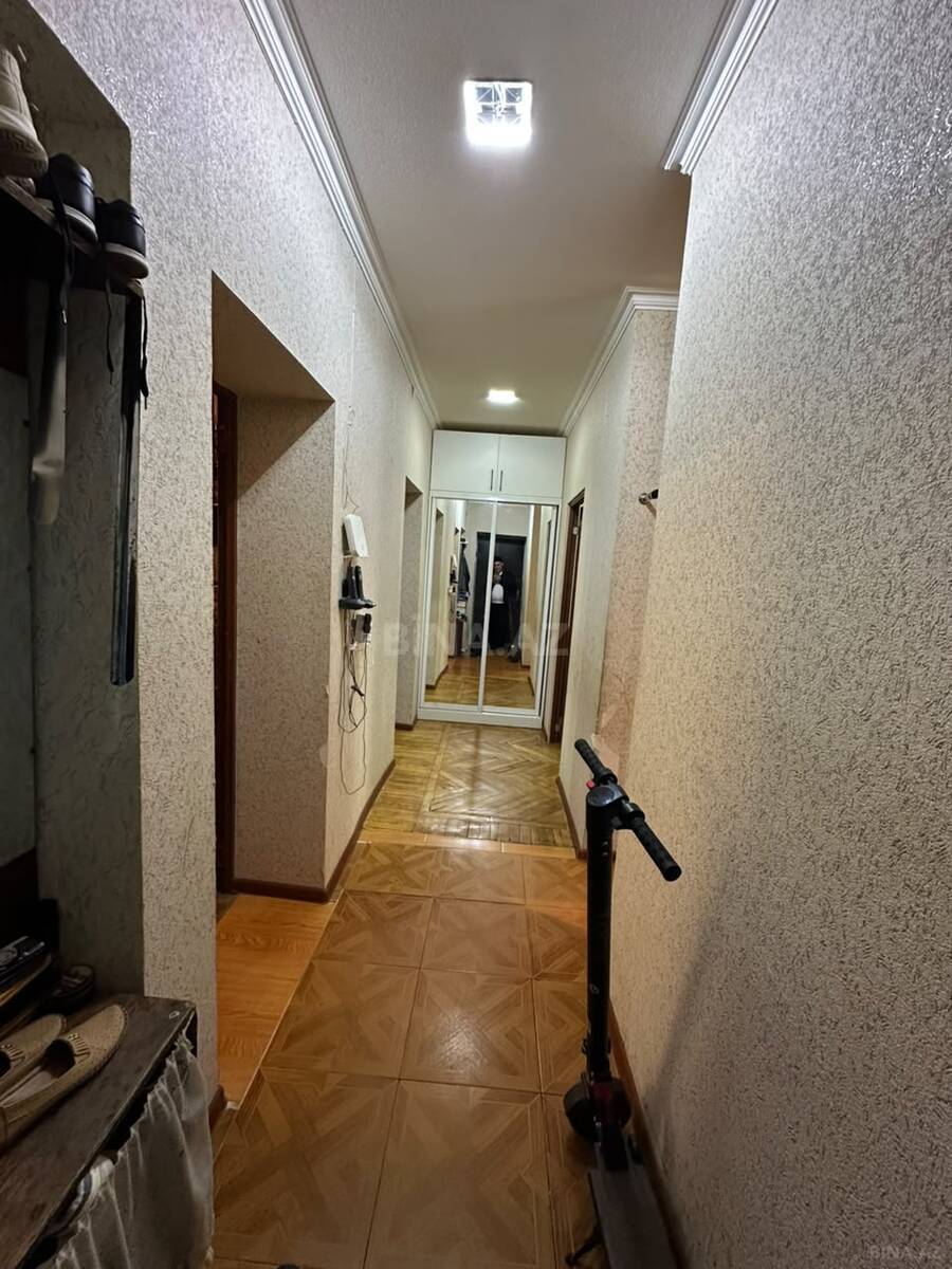 3 otaqlı Köhnə tikili, Neftçilər m., Bakı