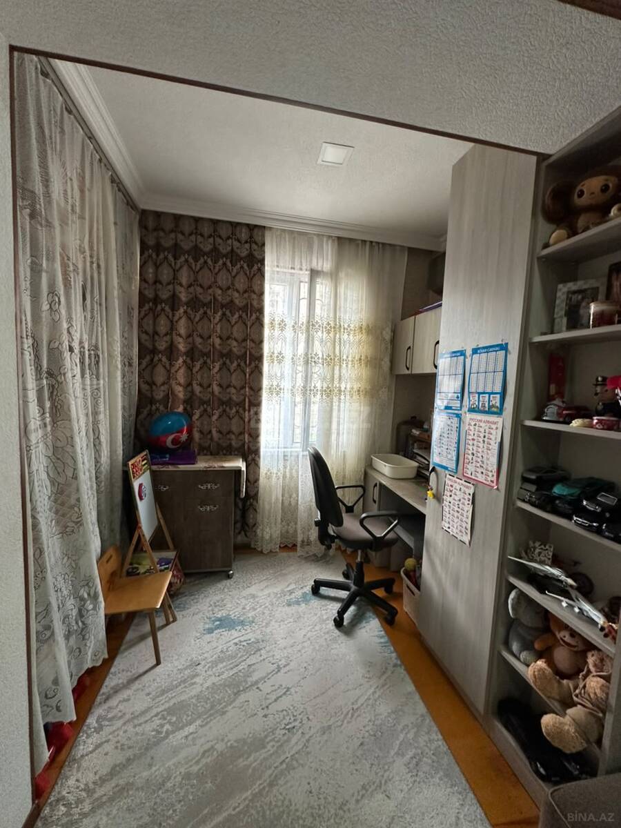 3 otaqlı Köhnə tikili, Neftçilər m., Bakı