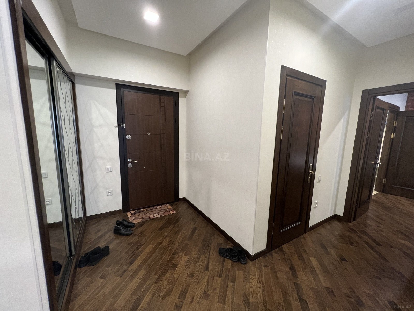 3 otaqlı Yeni tikili, Şah İsmayıl Xətai m., Bakı