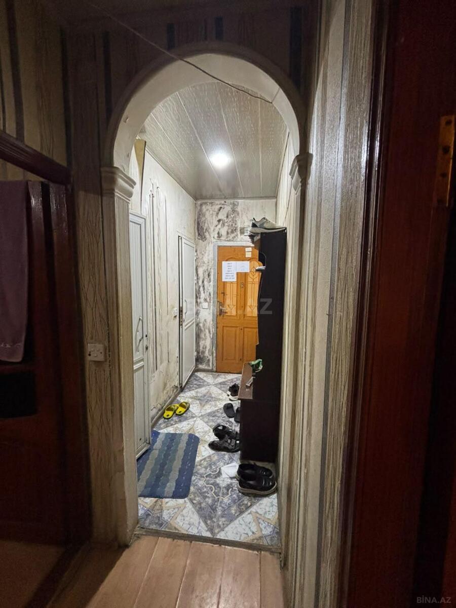 3 otaqlı Köhnə tikili, Memar Əcəmi m., Bakı