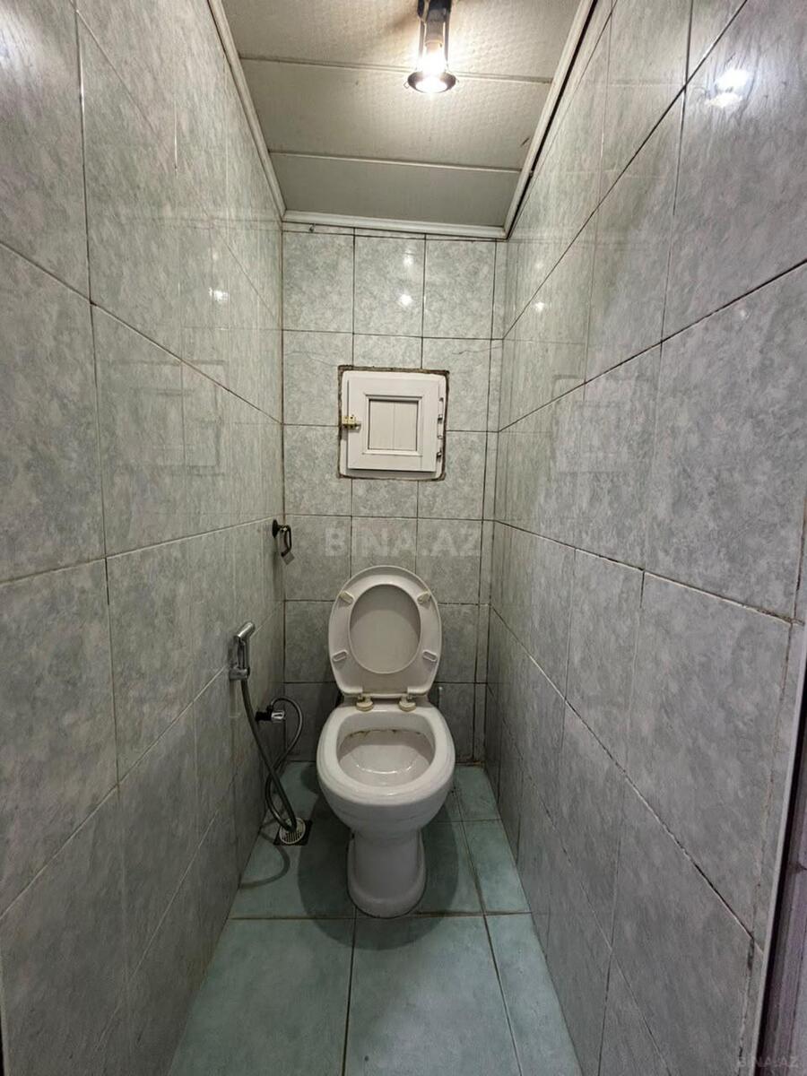 3 otaqlı Köhnə tikili, Memar Əcəmi m., Bakı