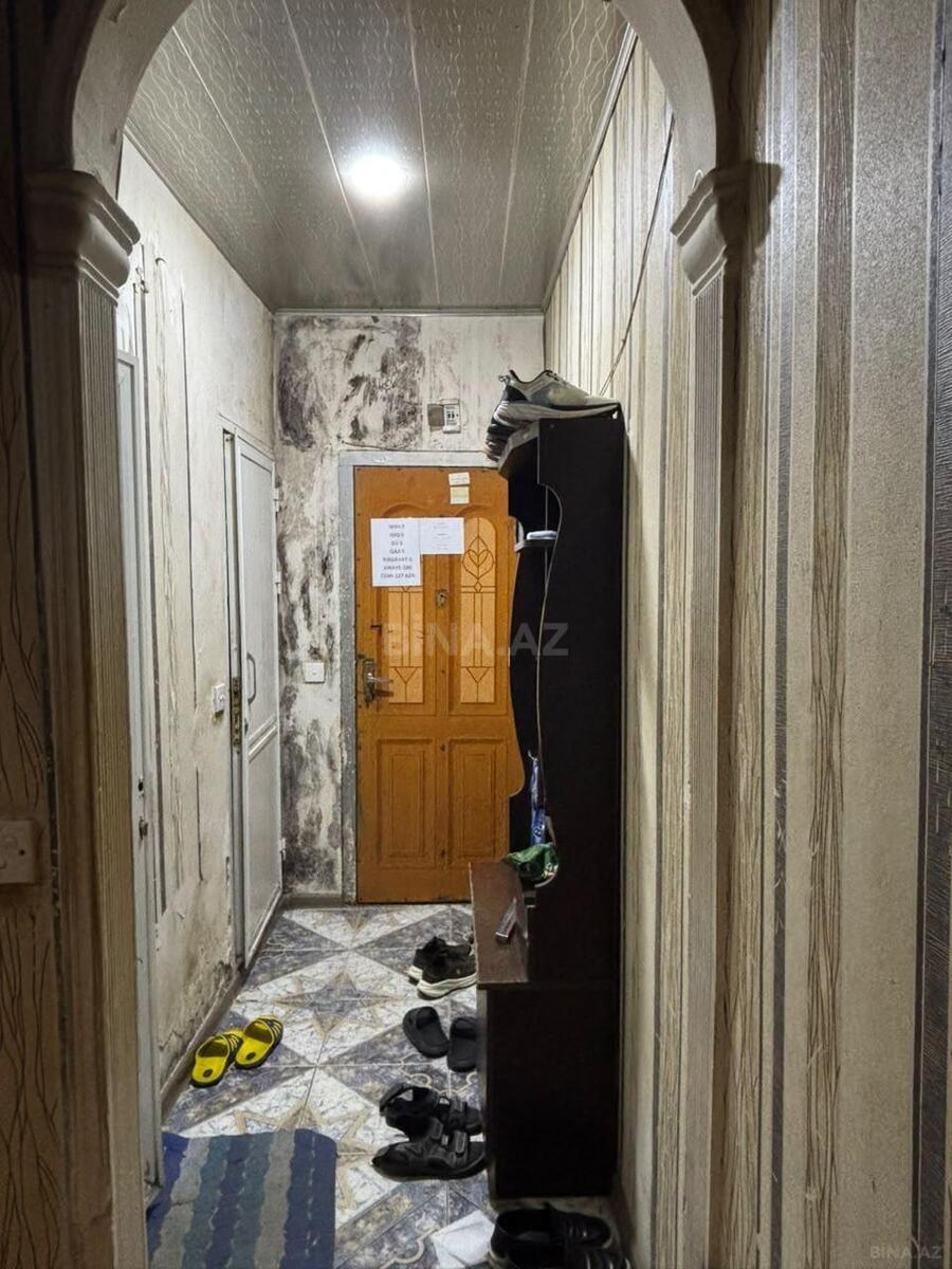3 otaqlı Köhnə tikili, Memar Əcəmi m., Bakı