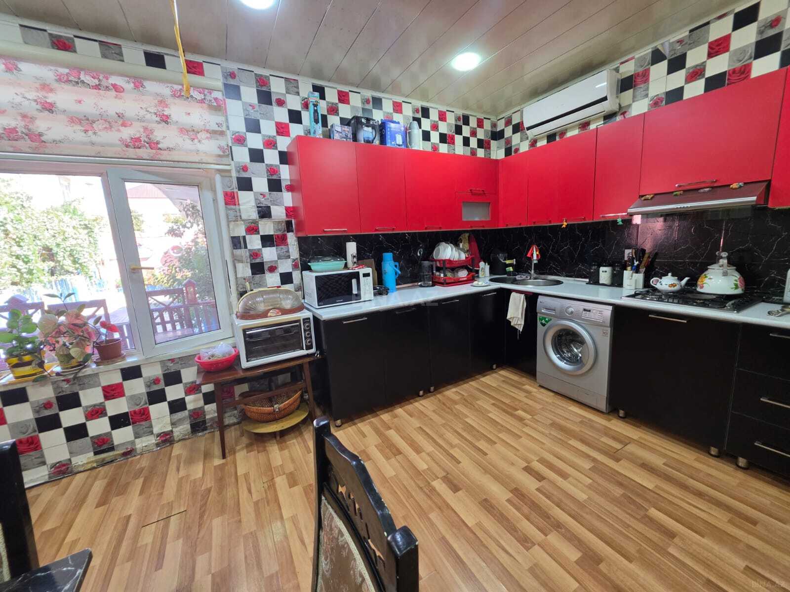 5 otaqlı Həyət evi/Bağ evi, Buzovna q., Bakı