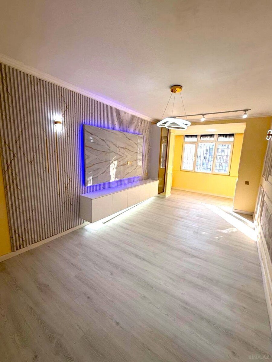 3 otaqlı Köhnə tikili, Əhmədli q., Bakı