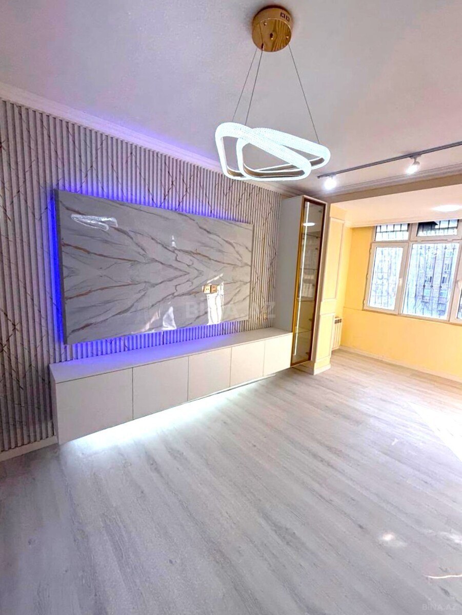3 otaqlı Köhnə tikili, Əhmədli q., Bakı