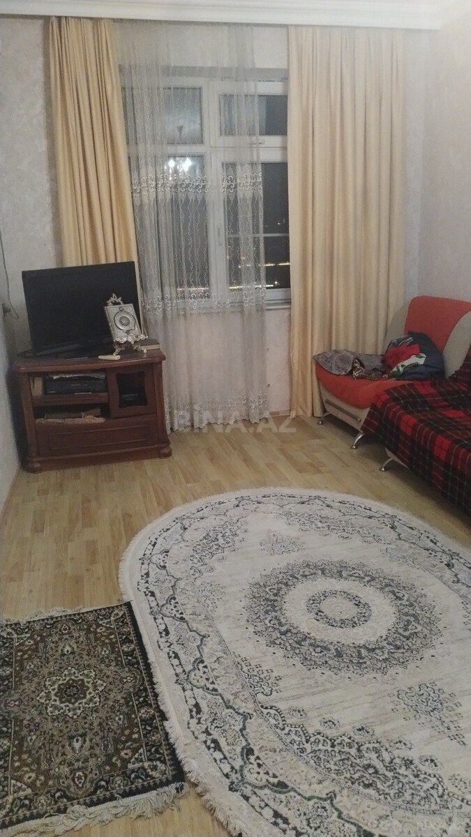 3 otaqlı Köhnə tikili, 7-ci mikrorayon q., Bakı