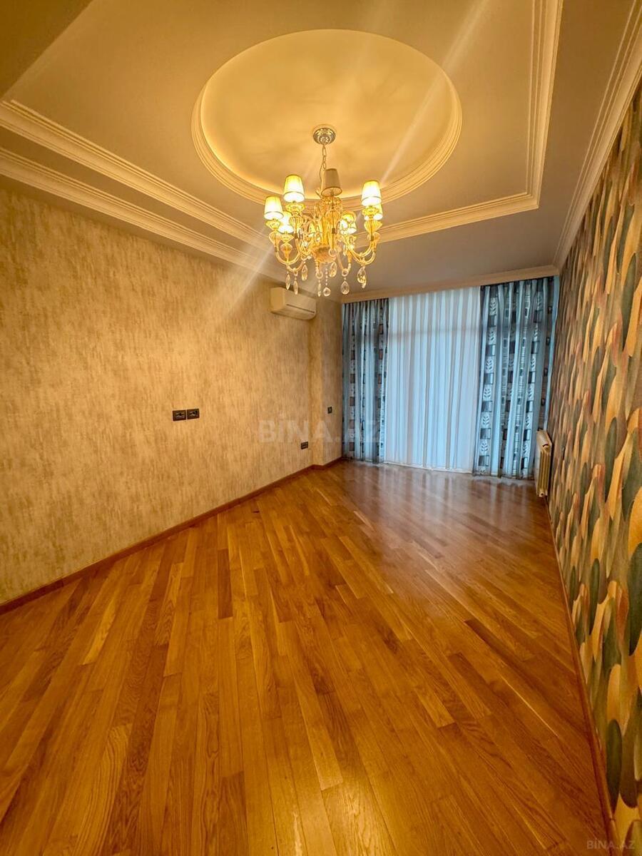 3 otaqlı Yeni tikili, Şah İsmayıl Xətai m., Bakı