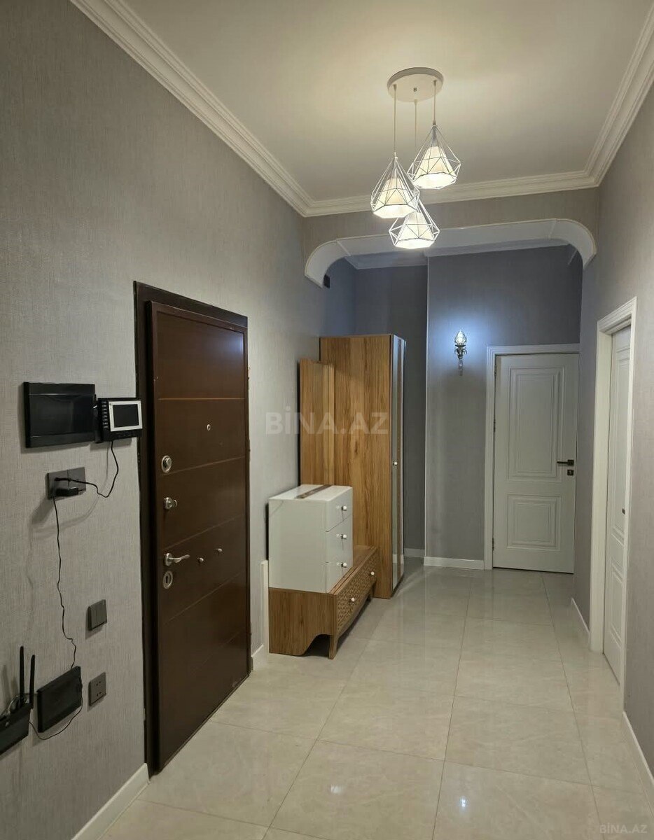 4 otaqlı Yeni tikili, Azadlıq Prospekti m., Bakı