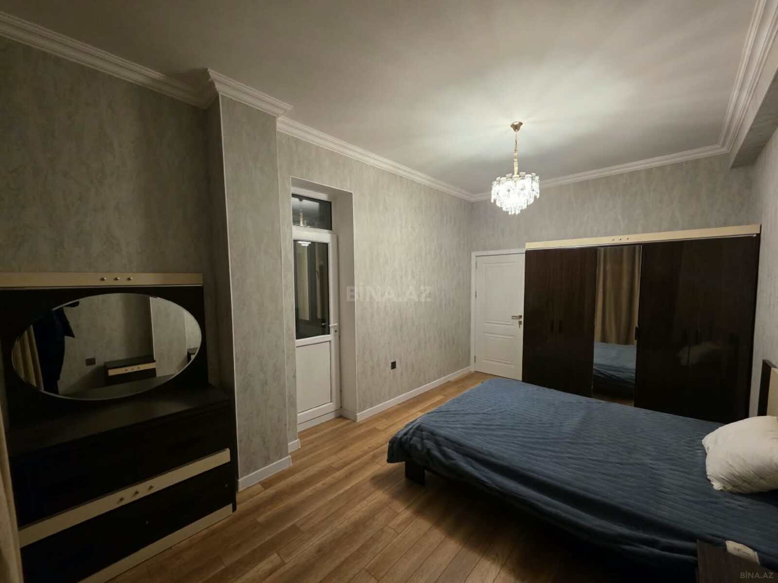 4 otaqlı Yeni tikili, Azadlıq Prospekti m., Bakı