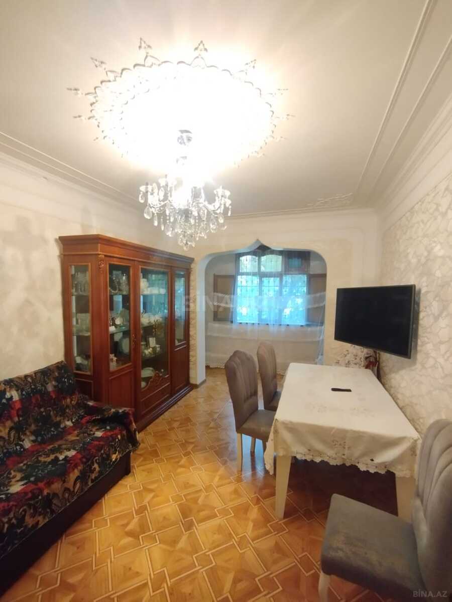4 otaqlı Köhnə tikili, Əhmədli m., Bakı