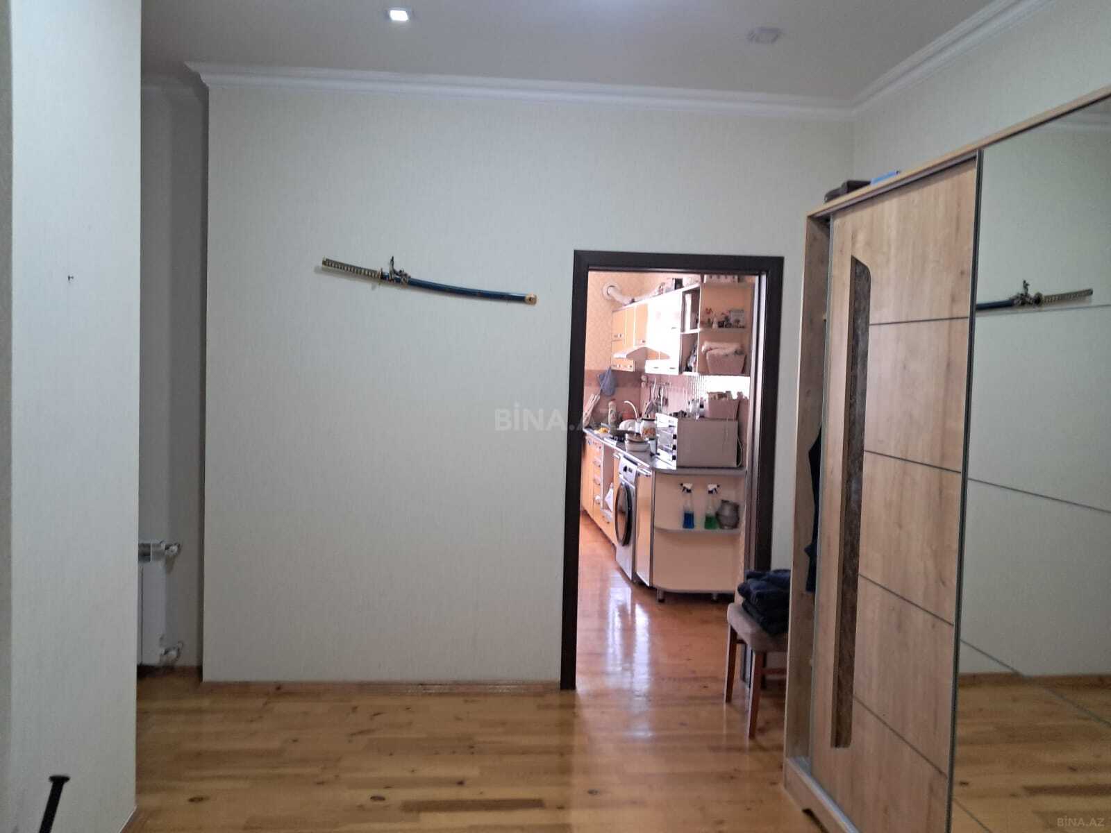 3 otaqlı Yeni tikili, Memar Əcəmi m., Bakı