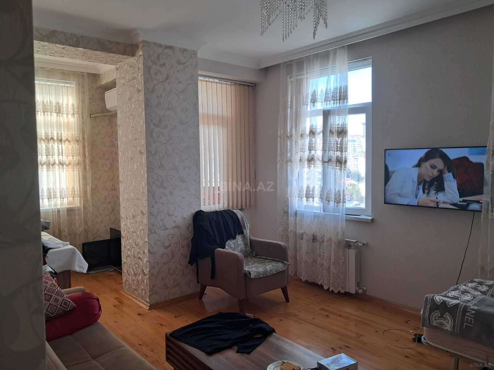 3 otaqlı Yeni tikili, Memar Əcəmi m., Bakı