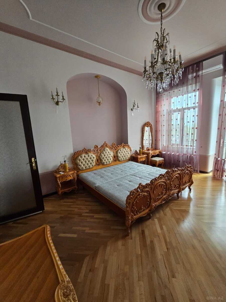 6 otaqlı Köhnə tikili, Sahil m., Bakı