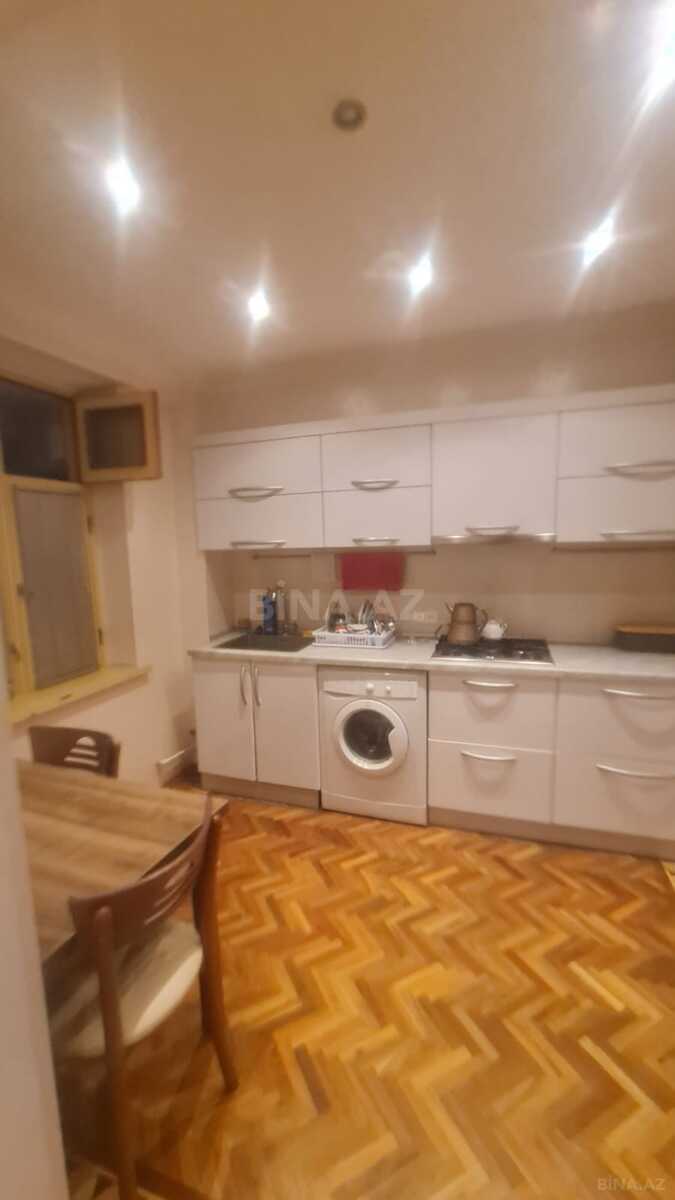 2 otaqlı Köhnə tikili, Xətai r., Bakı