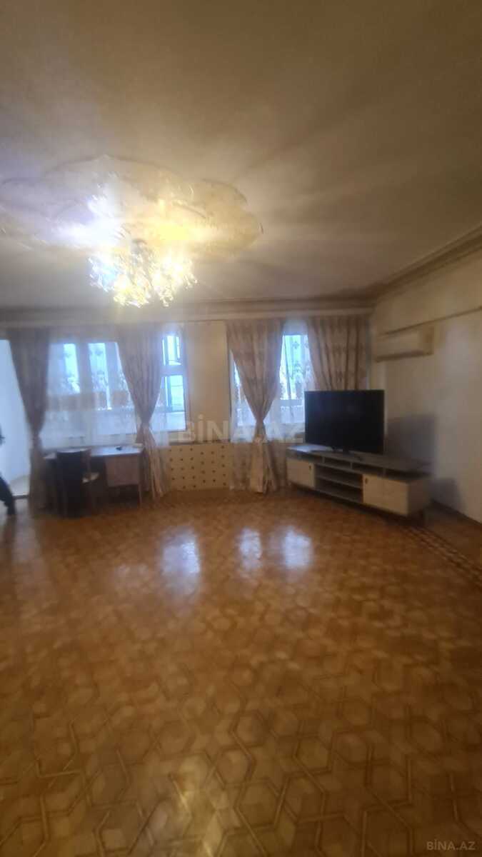 2 otaqlı Köhnə tikili, Xətai r., Bakı