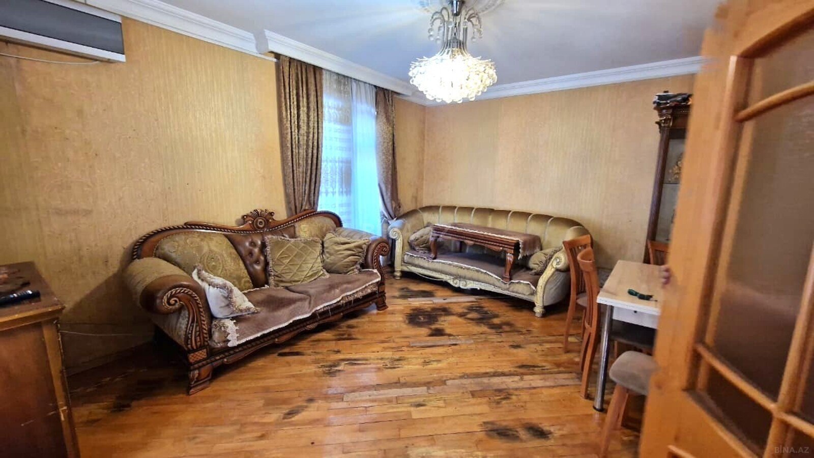 3 otaqlı Köhnə tikili, Elmlər Akademiyası m., Bakı