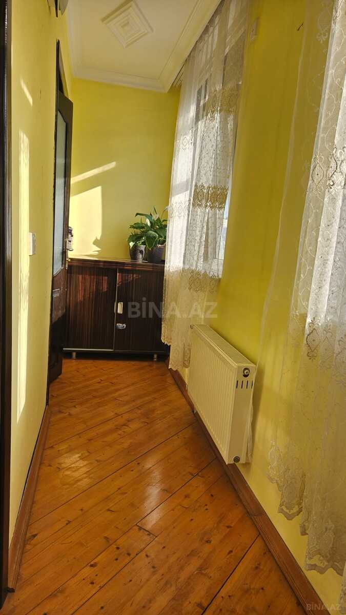 2 otaqlı Köhnə tikili, Elmlər Akademiyası m., Bakı