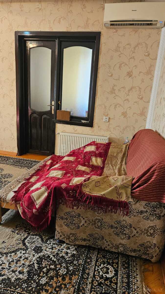 2 otaqlı Köhnə tikili, Elmlər Akademiyası m., Bakı