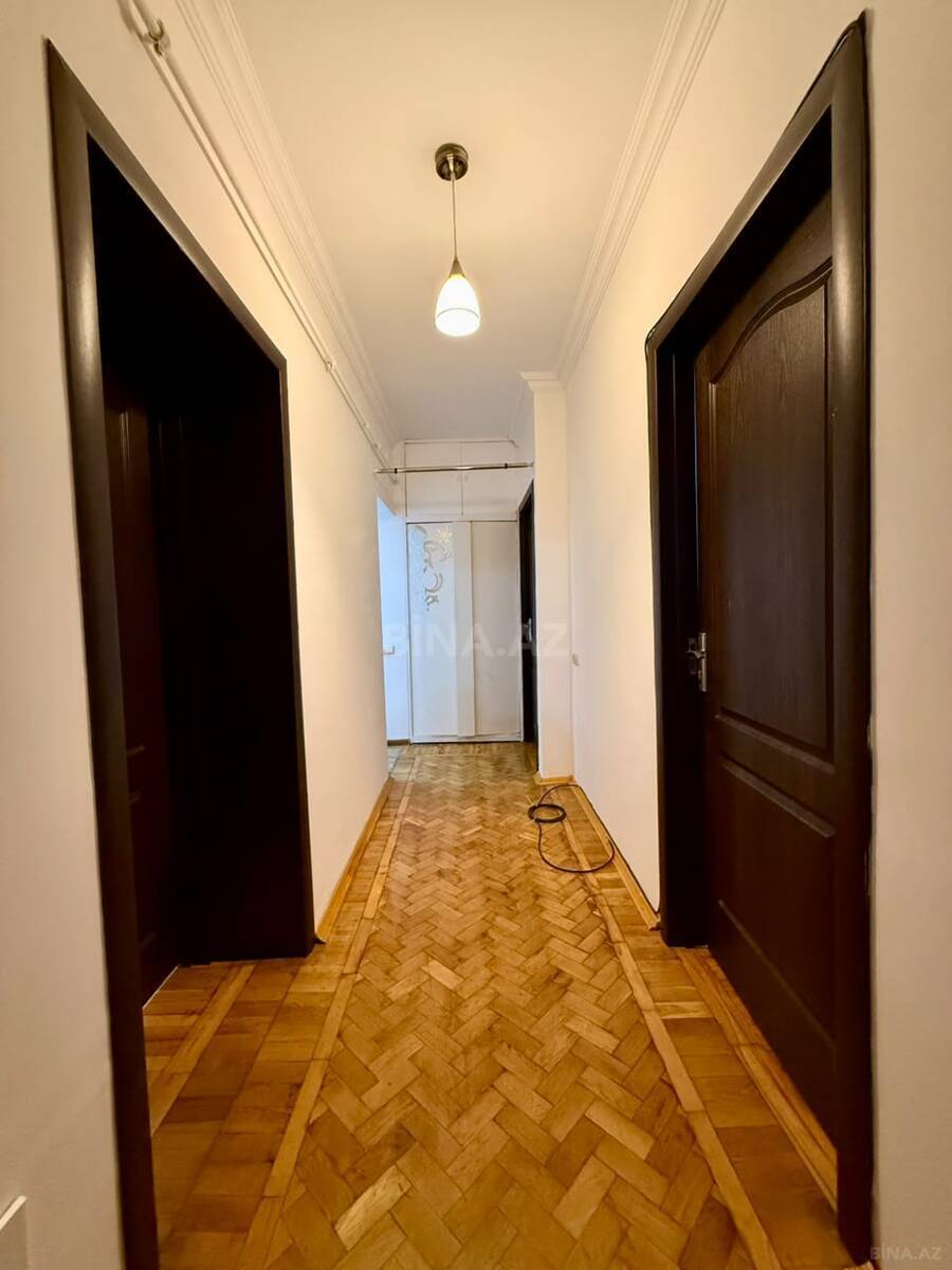 3 otaqlı Köhnə tikili, 28 May m., Bakı