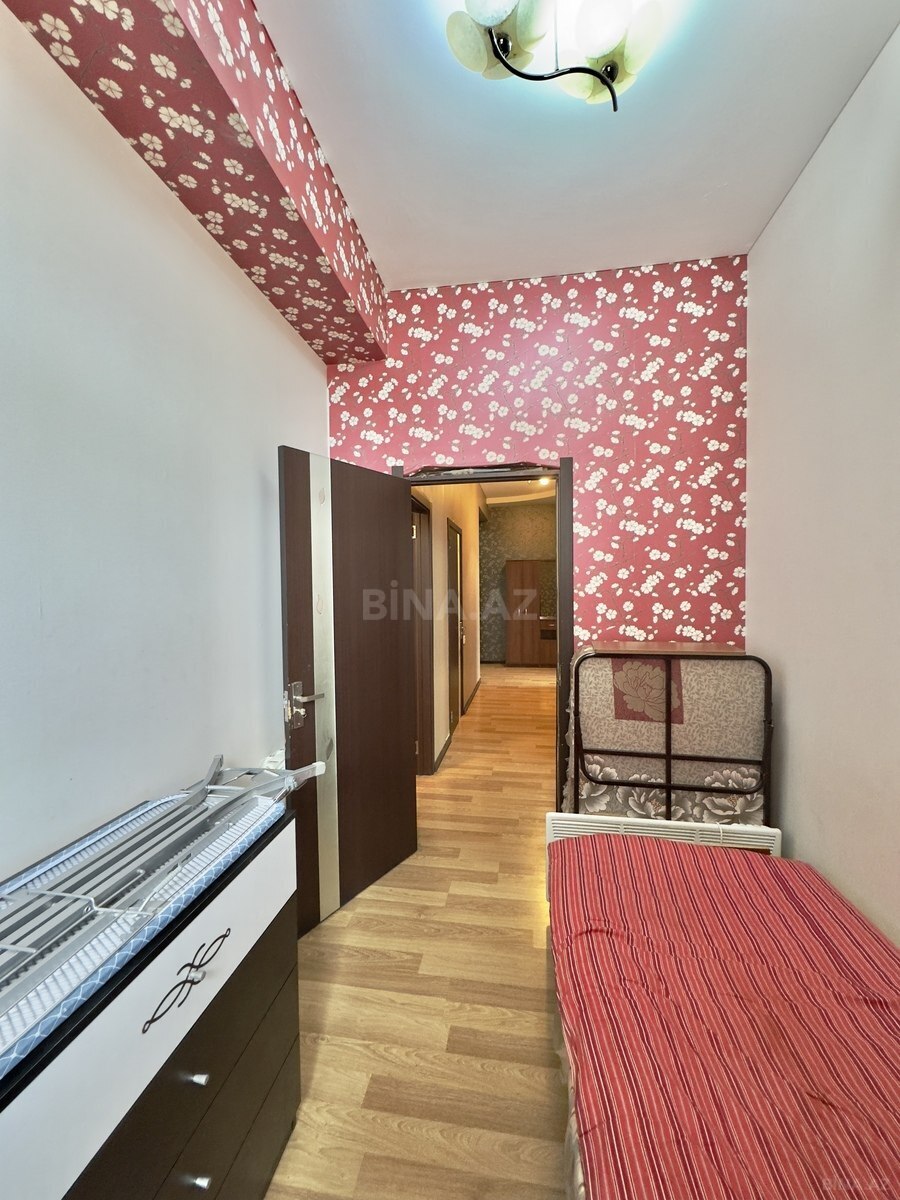 3 otaqlı Yeni tikili, Şah İsmayıl Xətai m., Bakı