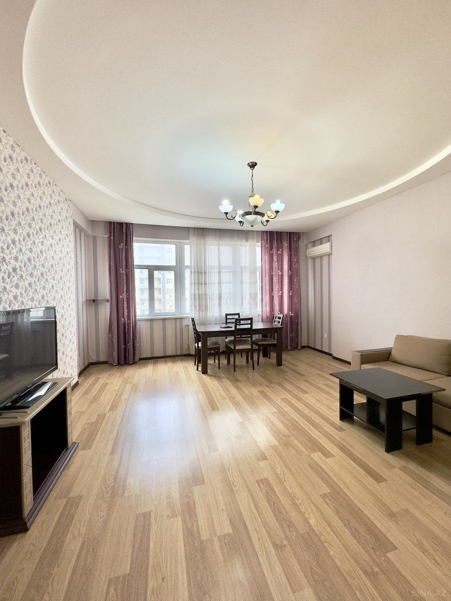 3 otaqlı Yeni tikili, Şah İsmayıl Xətai m., Bakı