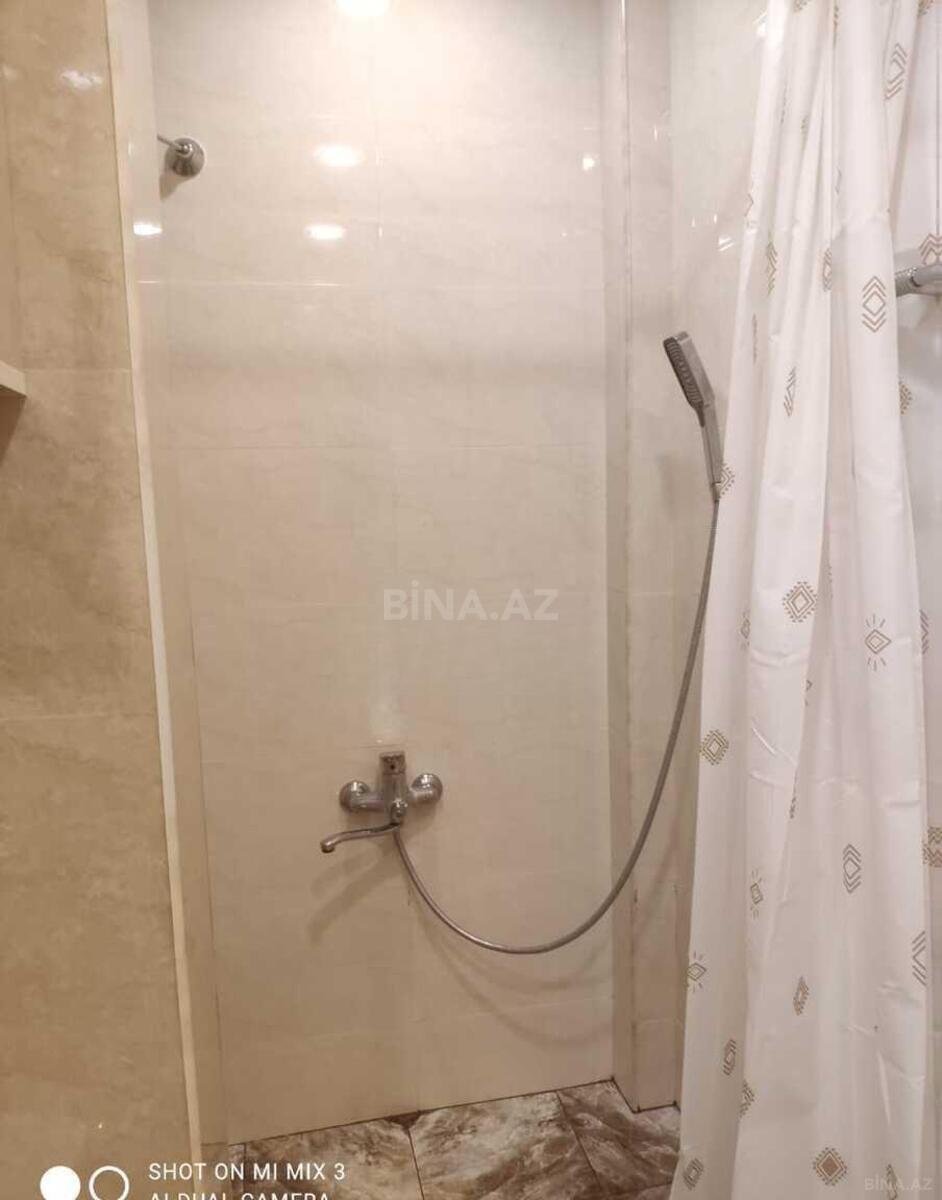 3 otaqlı Köhnə tikili, Həzi Aslanov m., Bakı